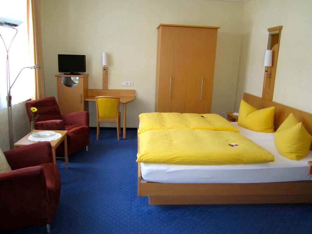 Pension Beste-Schnurbus Schmallenberg Habitación foto