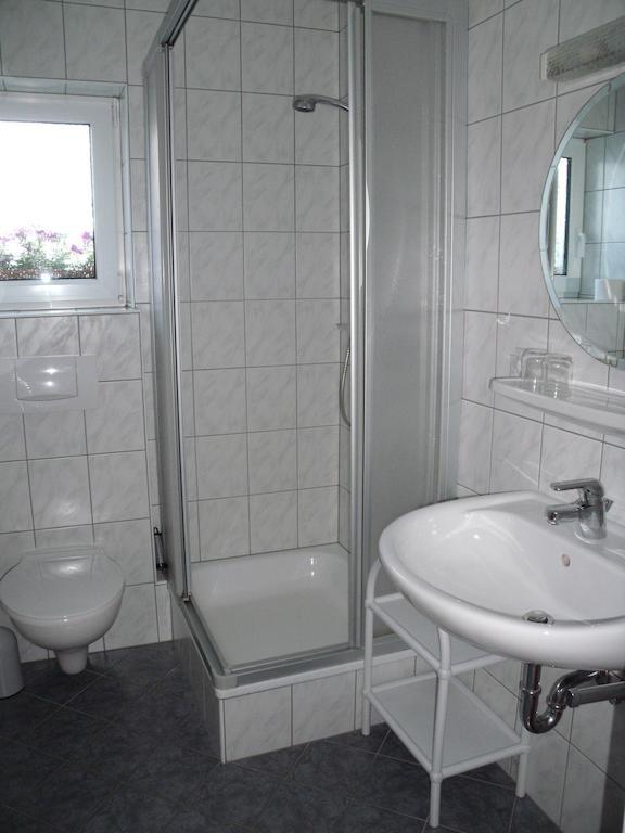 Pension Beste-Schnurbus Schmallenberg Habitación foto